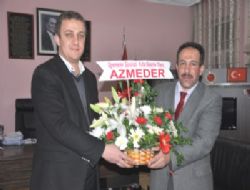 AZMEDER'den öğretmenlere vefa